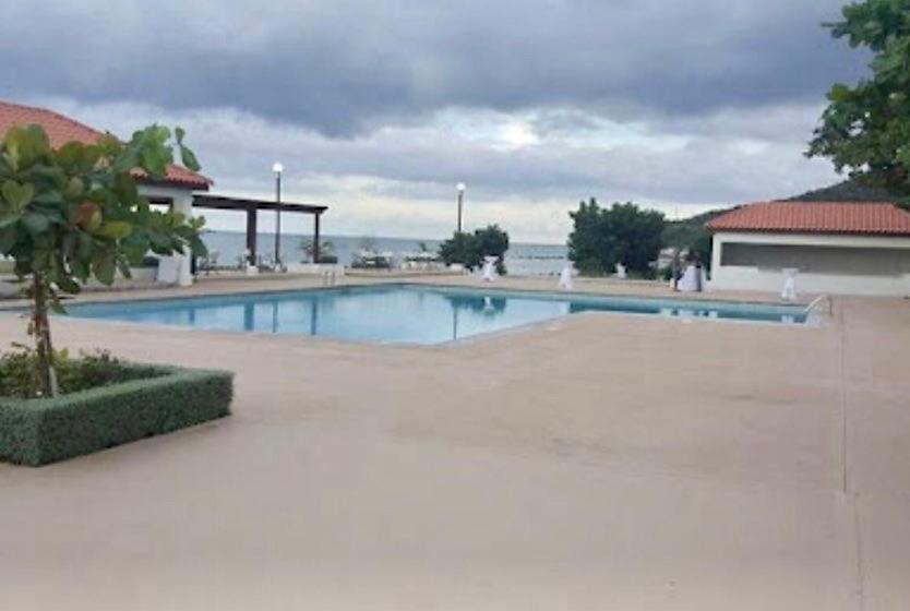 Bayfront Villa & Apartment Portmore Bagian luar foto