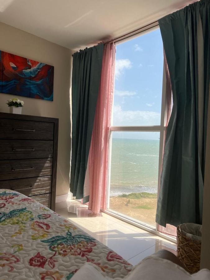Bayfront Villa & Apartment Portmore Bagian luar foto