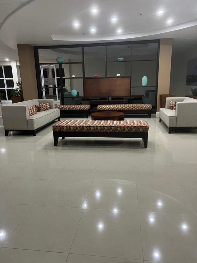 Bayfront Villa & Apartment Portmore Bagian luar foto