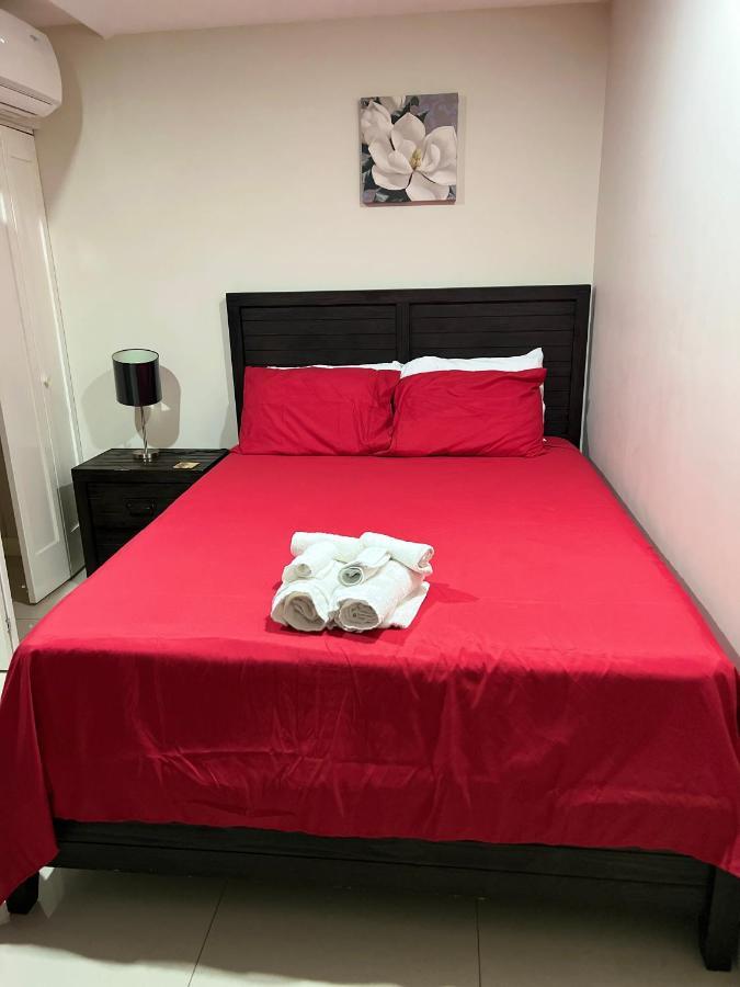 Bayfront Villa & Apartment Portmore Bagian luar foto